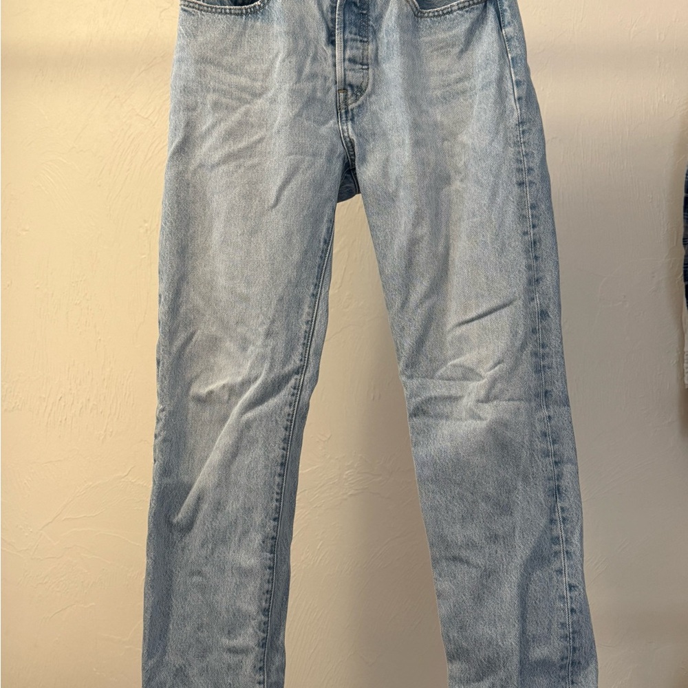 Levi’s 501 Light Wash women’s denim Jeans